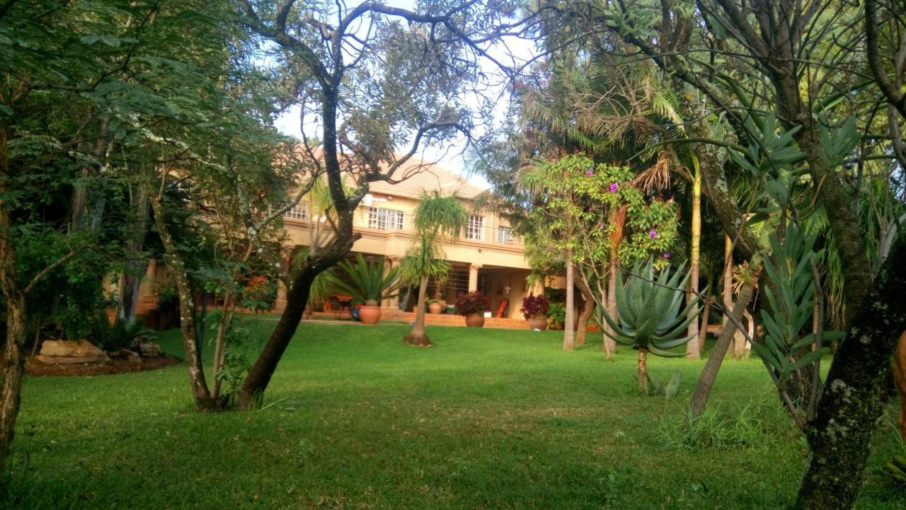 Suikerbosrant Sleep And Go Acomodação com café da manhã Pretoria-Noord Exterior foto