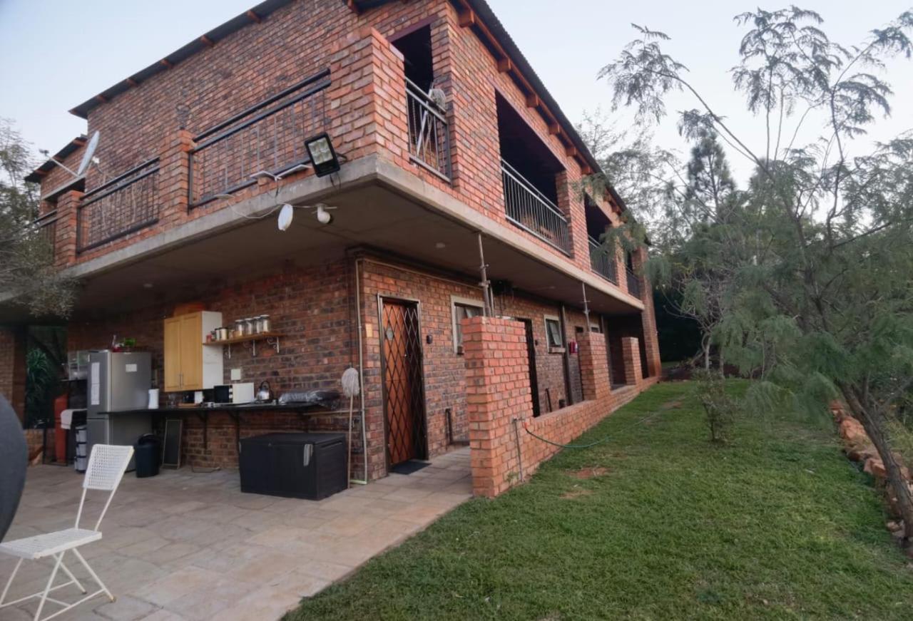 Suikerbosrant Sleep And Go Acomodação com café da manhã Pretoria-Noord Exterior foto